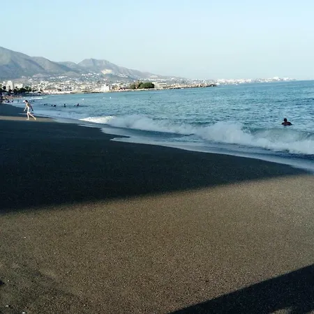 Fuengirola1 Linea * فوينخيرولا